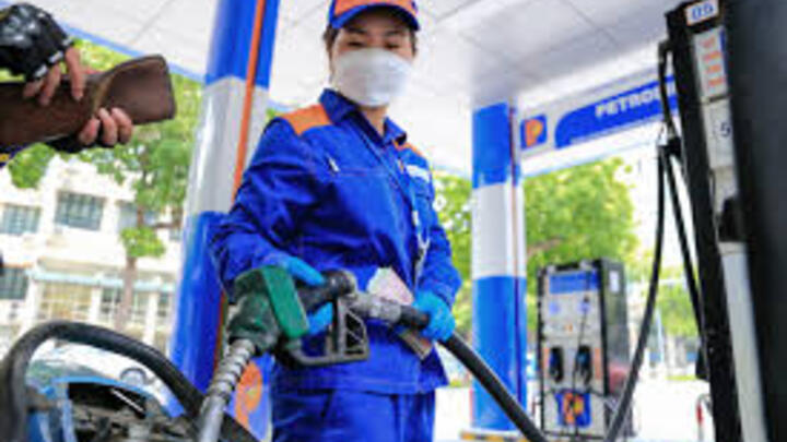 Giá xăng dầu hôm nay 06/08/2025: Tiếp đà suy yếu