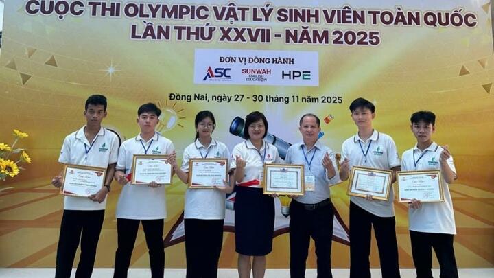 Đội tuyển PVU đạt giải Ba toàn đoàn tại Kỳ thi Olympic Vật lý sinh viên toàn quốc năm 2025