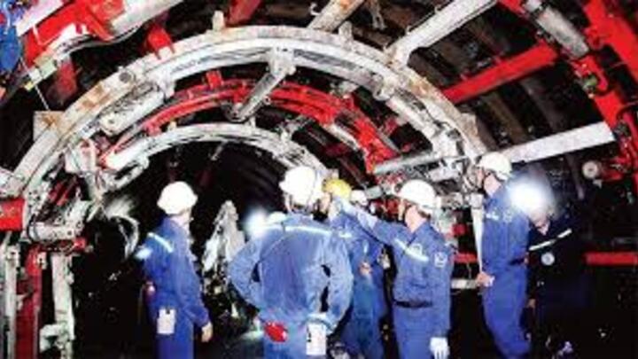 Đẩy mạnh cơ giới hóa, chuyển đổi số trong khai thác hầm lò
