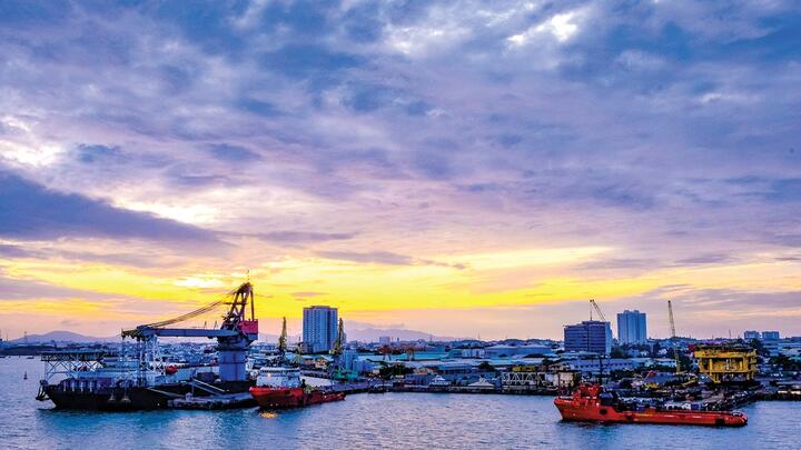 Petrovietnam và quá trình hình thành trung tâm công nghiệp - năng lượng