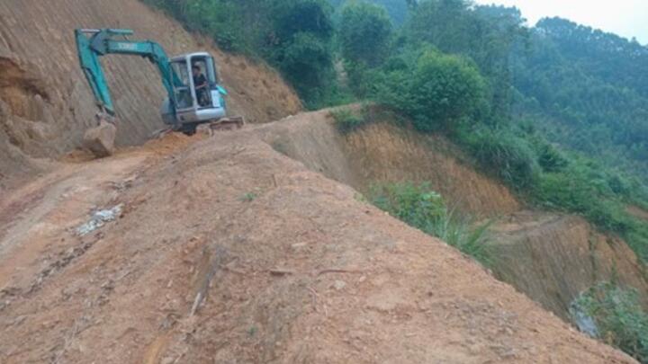 Ban Quản lý dự án Điện 1 thông tin về vị trí cột 305 đường dây 500kV Lào Cai - Vĩnh Yên