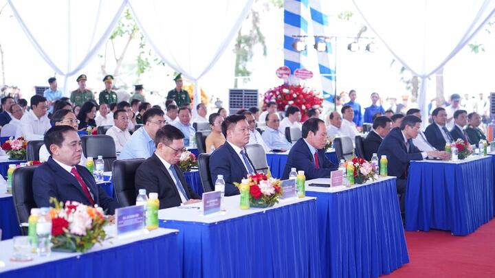 Nghệ An: Khởi công dự án nhiệt điện LNG Quỳnh Lập gần 60.000 tỷ đồng