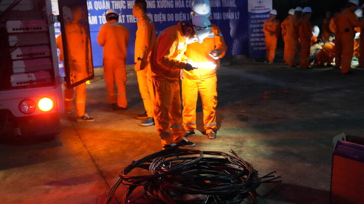 Công ty Điện lực Nghệ An dốc toàn lực giảm tổn thất điện năng hạ thế