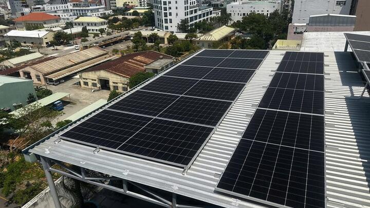Để điện mặt trời không 'xuống sức' sau nhiều năm đầu tư