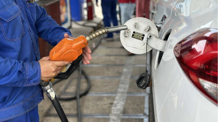 Chính phủ quyết định chi tạm ứng 8.000 tỷ đồng cho Quỹ Bình ổn giá xăng dầu