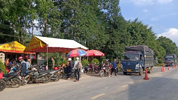 Lâm Đồng: Truy bắt 2 thanh niên vượt hàng loạt chốt kiểm dịch Covid-19 liên tỉnh - Ảnh 3. Lâm Đồng: Truy bắt 2 thanh niên vượt hàng loạt chốt kiểm dịch Covid-19 liên tỉnh - Ảnh 3.