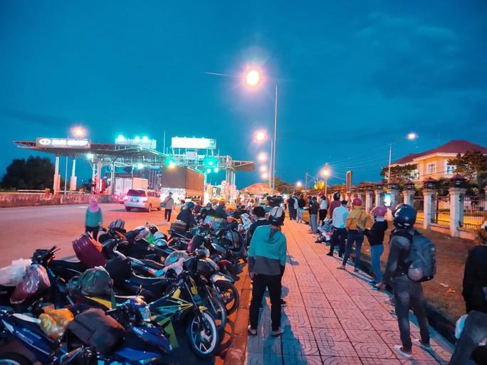 Đắk Lắk thay đổi cách đưa người dân từ TP HCM về quê - Ảnh 2. Đắk Lắk thay đổi cách đưa người dân từ TP HCM về quê - Ảnh 2.