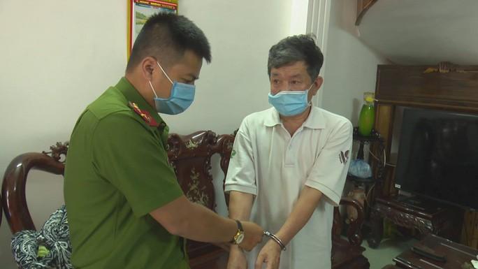 Bắt giam nguyên giám đốc và kế toán trưởng Công ty cà phê Ea Sim - Ảnh 1. Bắt giam nguyên giám đốc và kế toán trưởng Công ty cà phê Ea Sim - Ảnh 1.