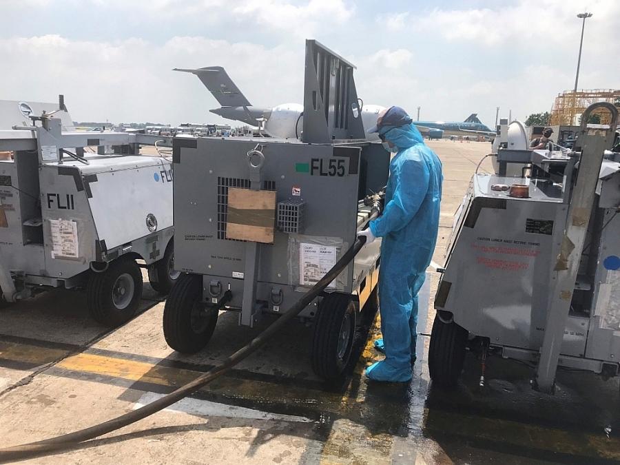 Petrolimex Aviation tra nạp nhiên liệu cho đoàn chuyên cơ của Phó Tổng thống Mỹ