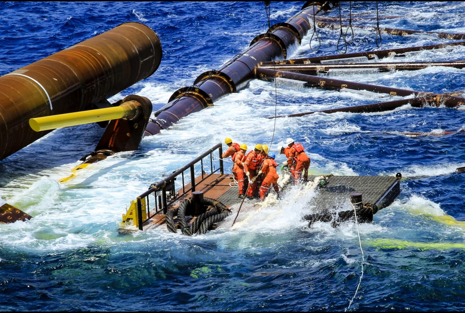 Thu ngân sách từ dầu thô tăng mạnh, đạt 126,6% dự toán