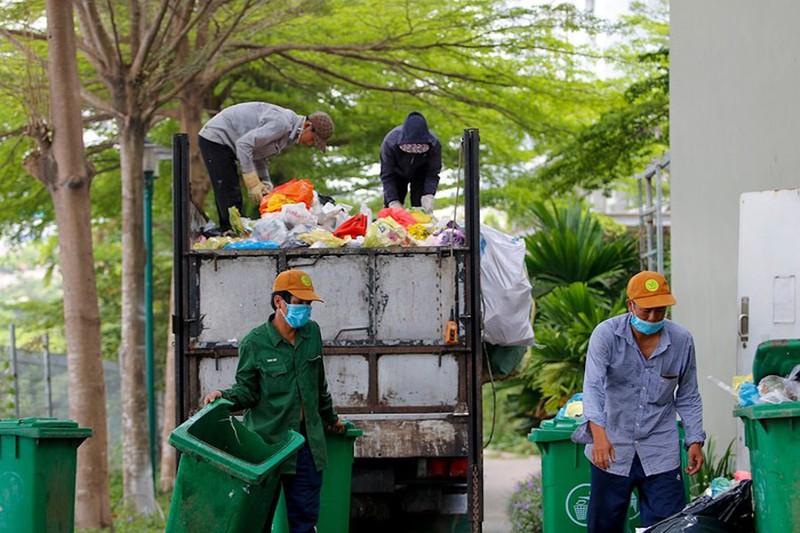 Từ 1/1/2022, xả rác càng nhiều trả tiền càng cao - Ảnh 1