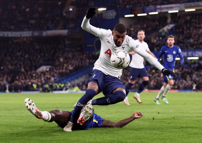 Tottenham thua thảm, Chelsea cầm chắc vé chung kết League Cup - Ảnh 3.