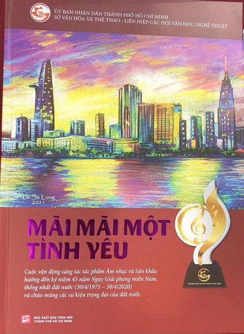 Ra mắt sách Mãi mãi một tình yêu - Ảnh 1.