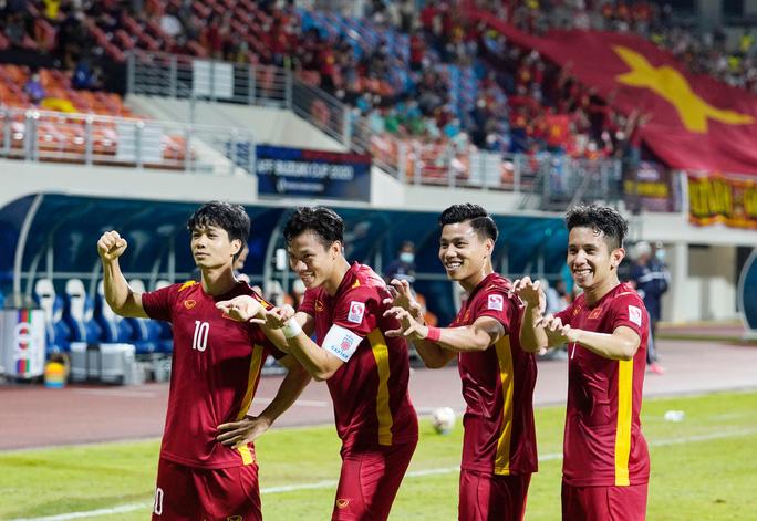 Hậu AFF Cup: Nhà vô địch tổn thương (*): Quế Ngọc Hải tuột băng đội trưởng - Ảnh 1.