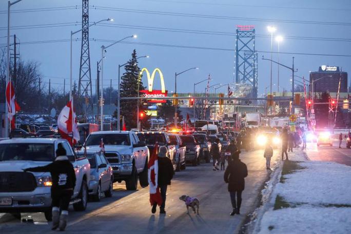 Canada: Biểu tình lan rộng, kinh tế tổn thất nặng - Ảnh 1.