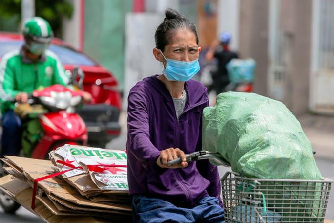 Lao động nữ di cư khó tiếp cận chính sách an sinh - Ảnh 1.