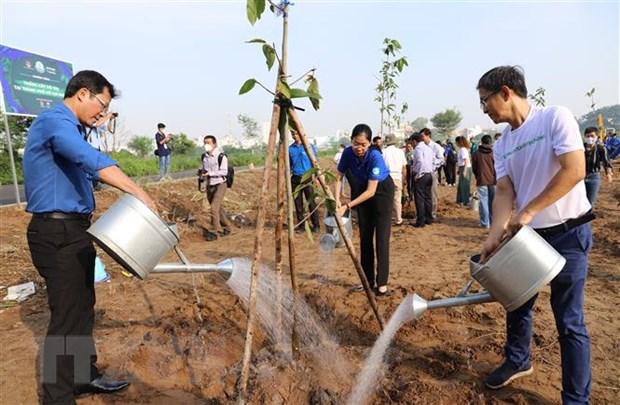 Phát động trồng 500 cây xanh đô thị tại Thành phố Hồ Chí Minh - Ảnh 1