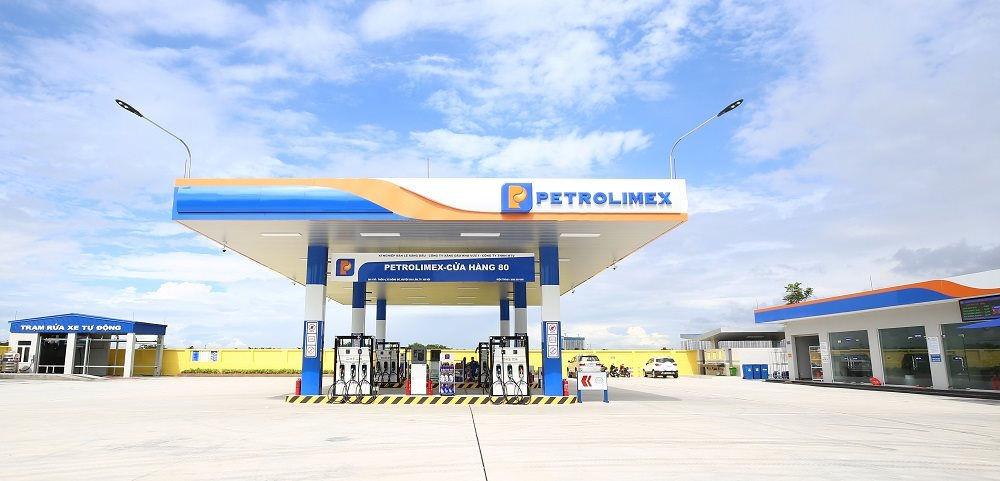 Giá xăng dầu tăng cao kỷ lục nhưng "ông lớn" Petrolimex vẫn báo lỗ "đậm" - Ảnh 1