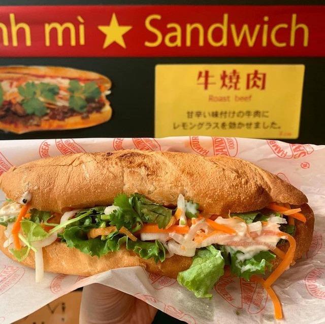 Việt Nam có 6 tiệm bánh mì “xuất ngoại” vang dội, khách nước ngoài phải xếp hàng dài chờ đến lượt  - Ảnh 8.