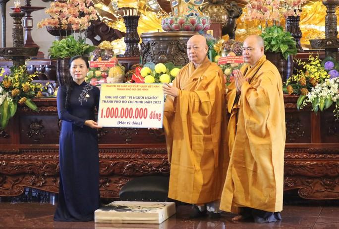 Xoa dịu nỗi đau, hướng đến tương lai - Ảnh 1. Xoa dịu nỗi đau, hướng đến tương lai - Ảnh 1.