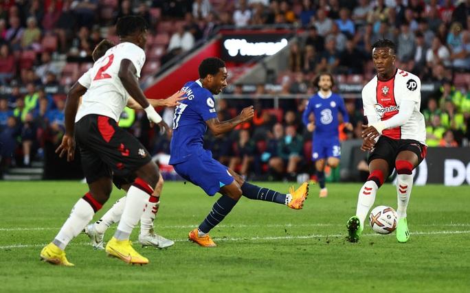 Chelsea thua sốc Southampton, trượt dài bảng xếp hạng - Ảnh 2.