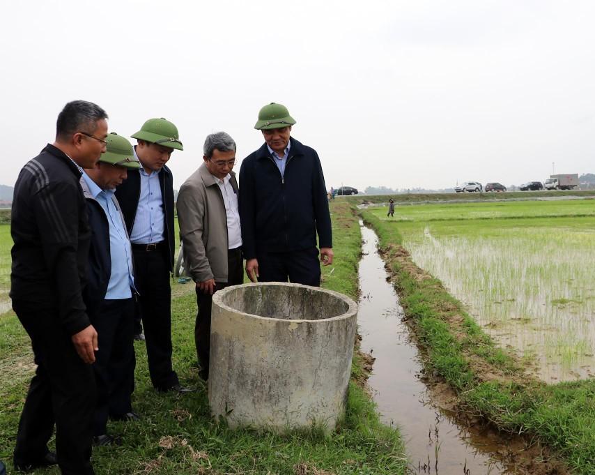 Nghệ An: Xử lý bao bì thuốc bảo vệ thực vật và nâng cao ý thức của người dân trên đồng ruộng - Ảnh 4