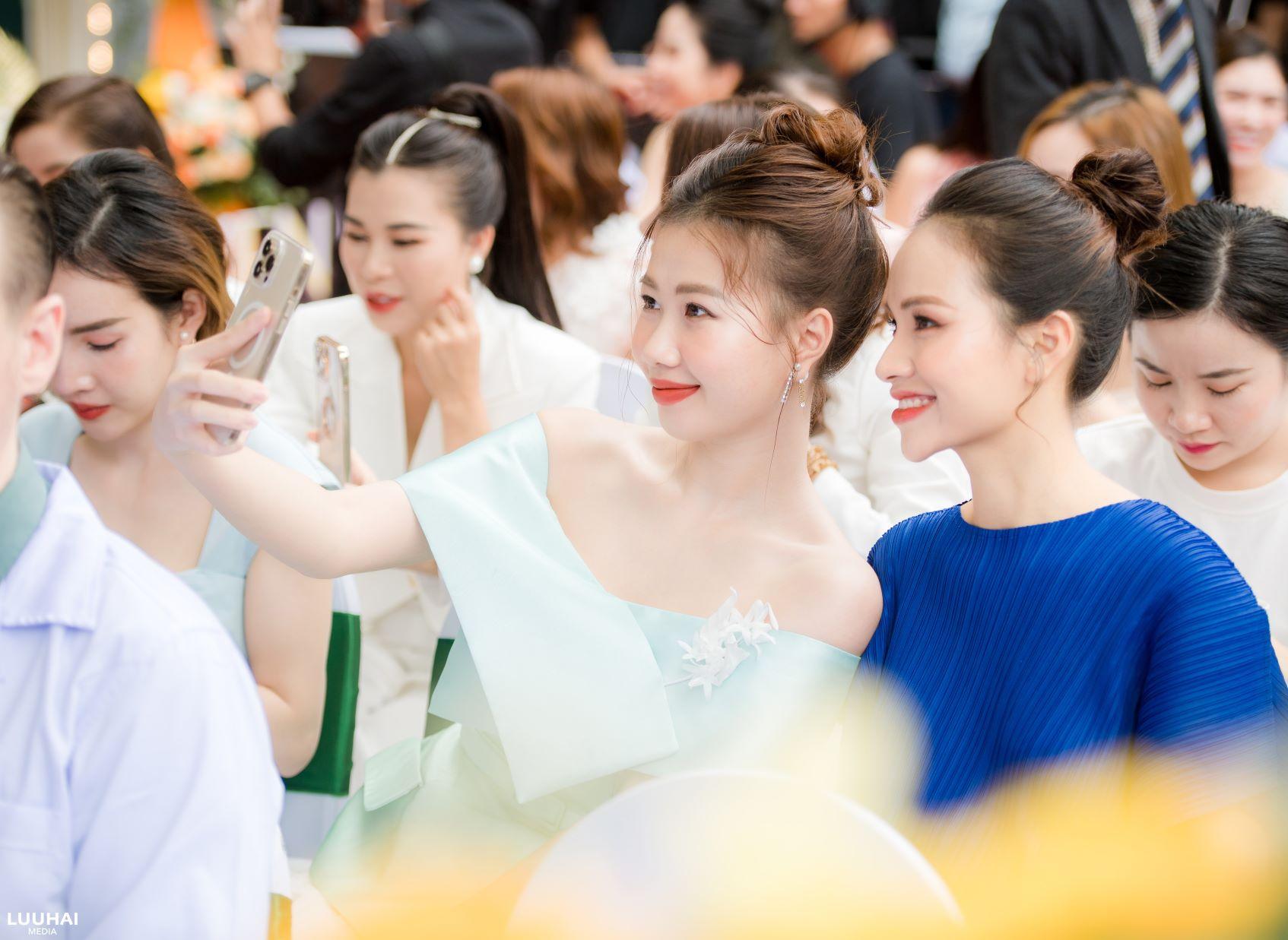 Huyền Phi Beauty Center chính thức khai trương tại Hà Nội - Ảnh 4.