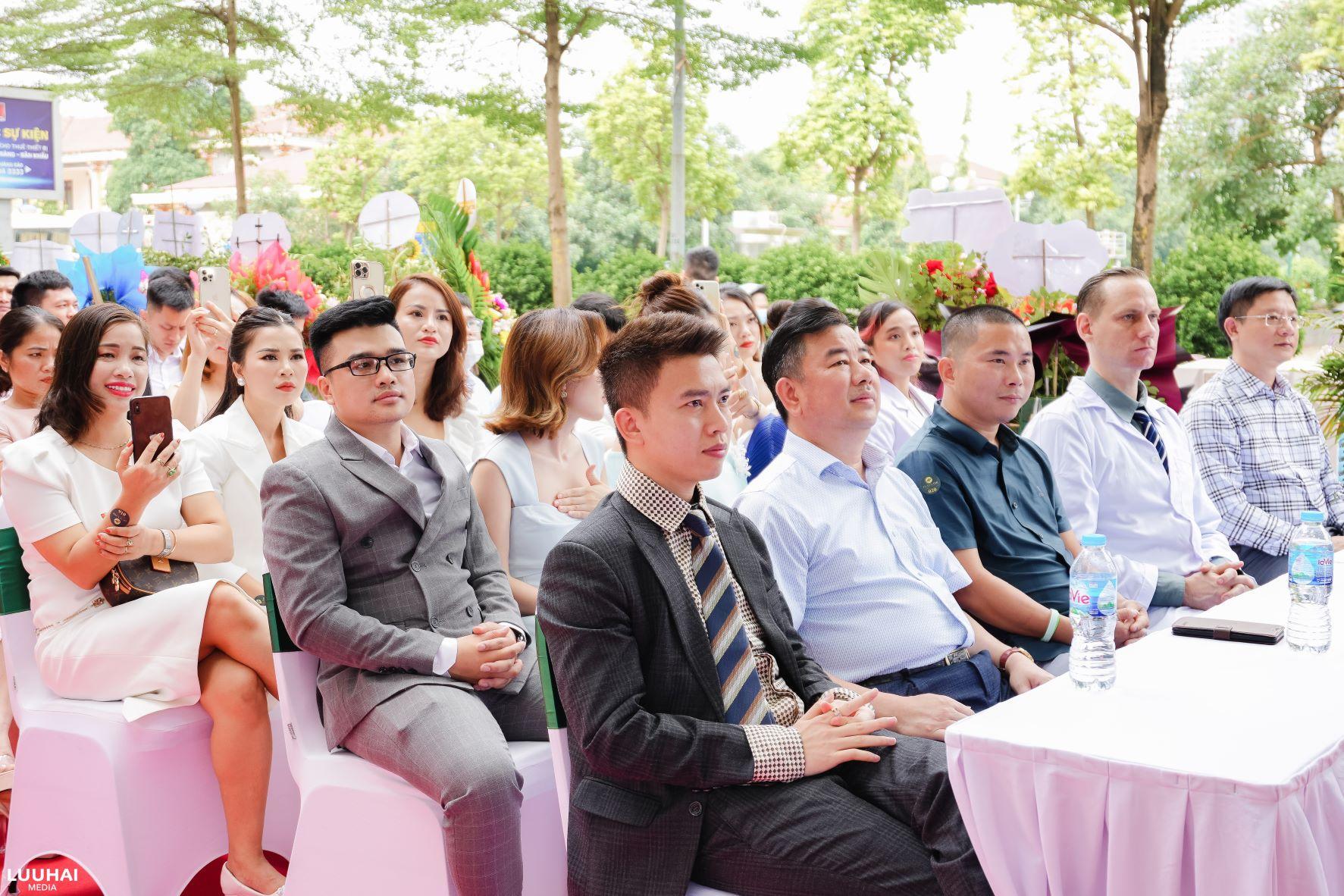 Huyền Phi Beauty Center chính thức khai trương tại Hà Nội - Ảnh 3.