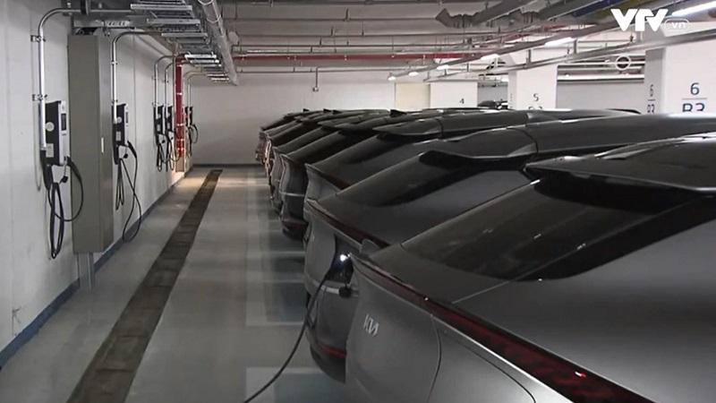 Hàn Quốc đặt mục tiêu trở thành cường quốc công nghiệp xe hơi toàn cầu - Ảnh 1. Hàn Quốc đặt mục tiêu trở thành cường quốc công nghiệp xe hơi toàn cầu - Ảnh 1.