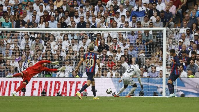 El Clasico gieo sầu cho Barcelona tại Bernabeu - Ảnh 5.