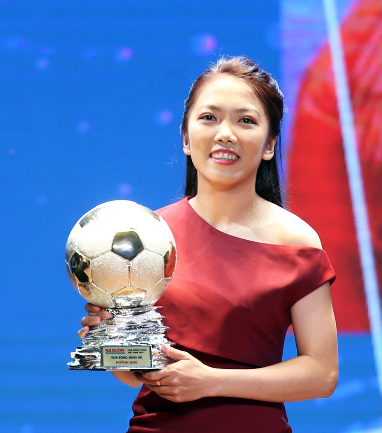 Tỏa sáng như Huỳnh Như: Đi vào lịch sử bóng đá Việt Nam và quả ngọt cho tinh thần dũng cảm của "người mở đường" - Ảnh 5.