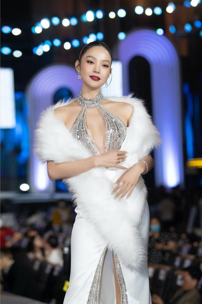 Diễn viên Minh Hằng: Tôi cần tiền và mong con - Ảnh 3. Diễn viên Minh Hằng: Tôi cần tiền và mong con - Ảnh 3.