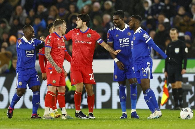 Man City vào tứ kết, các ông lớn Ngoại hạng áp đảo FA Cup - Ảnh 7.