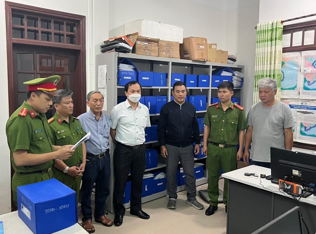 Ngư dân móc nối cán bộ trục lợi chính sách, kiểm định tàu cá còn lỗ hổng