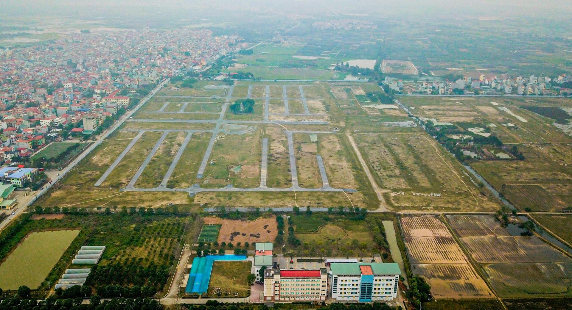 [Photo Essay] Bất động sản dọc trục Tây Thăng Long: Đoạn đầu giá 500 triệu/m2, sau 10km giá giảm 10 lần - Ảnh 13.