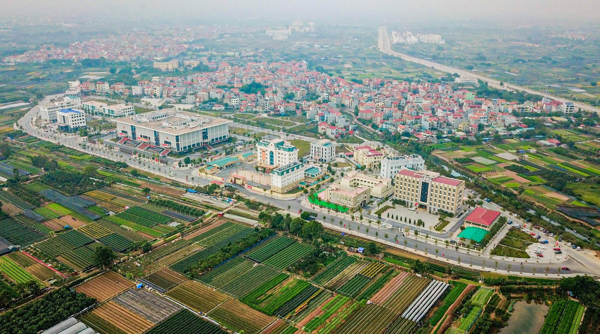 [Photo Essay] Bất động sản dọc trục Tây Thăng Long: Đoạn đầu giá 500 triệu/m2, sau 10km giá giảm 10 lần - Ảnh 4.