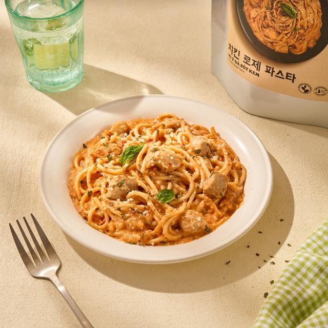 Không chỉ giao đồ ăn, Baemin tự nấu và bán đồ ăn: Canh bò hầm, súp thịt heo, bò xào... chế biến sẵn, được đầu bếp từ Hàn sang nghiên cứu công thức, chỉ mất 10 phút làm nóng, có bán tại siêu thị - Ảnh 2. Không chỉ giao đồ ăn, Baemin tự nấu và bán đồ ăn: Canh bò hầm, súp thịt heo, bò xào... chế biến sẵn, được đầu bếp từ Hàn sang nghiên cứu công thức, chỉ mất 10 phút làm nóng, có bán tại siêu thị - Ảnh 2.