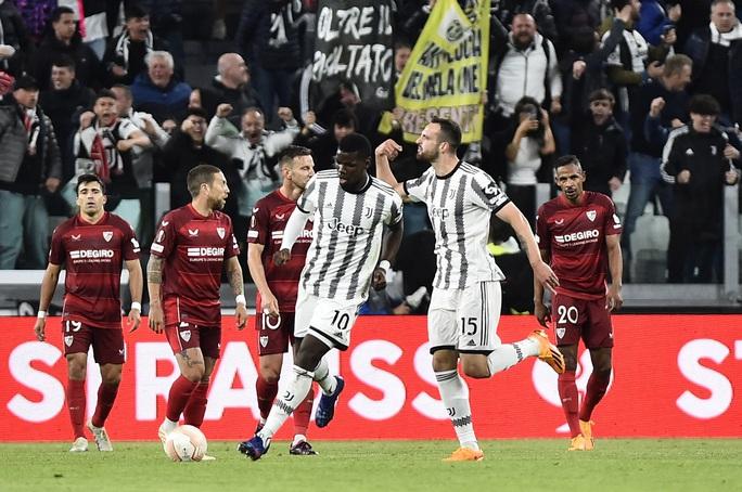 Juventus cầm hòa vua đấu cúp, Mourinho thót tim với AS Roma - Ảnh 4.