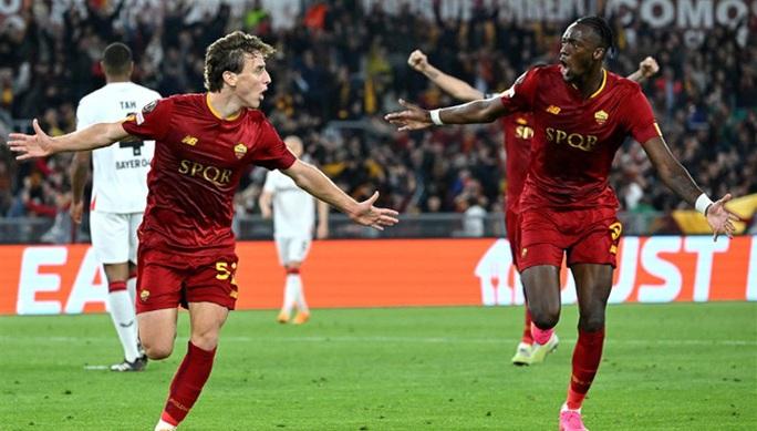 Juventus cầm hòa vua đấu cúp, Mourinho thót tim với AS Roma - Ảnh 8.