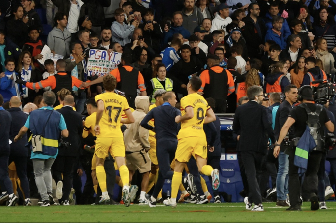 Thắng đậm chủ nhà Espanyol, Barcelona lên ngôi vô địch La Liga sớm - Ảnh 9.