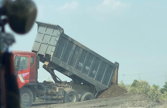 Đủ trò đầu độc môi trường - Ảnh 2.