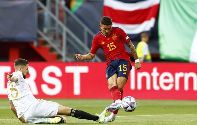 Kép phụ Joselu lập công, Tây Ban Nha loại Ý ở bán kết Nations League - Ảnh 2.