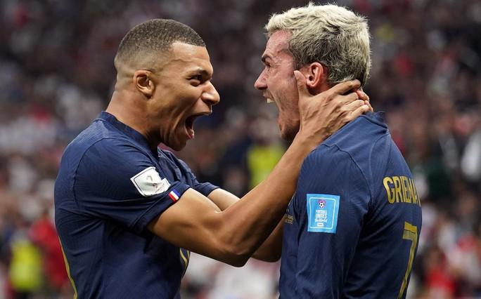 Antoine Griezmann thừa nhận khó chịu với Mbappe trên tuyển Pháp - Ảnh 1.