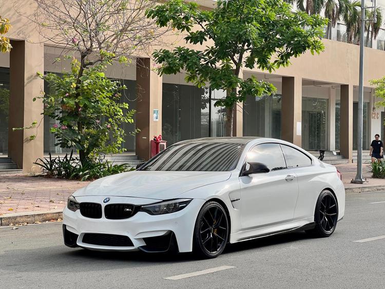 Rao BMW 4-Series độ M4 'tới nóc' giá 1,2 tỷ, người bán chia sẻ: 'Riêng tiền độ đã bằng tiền bán xe' - Ảnh 1.