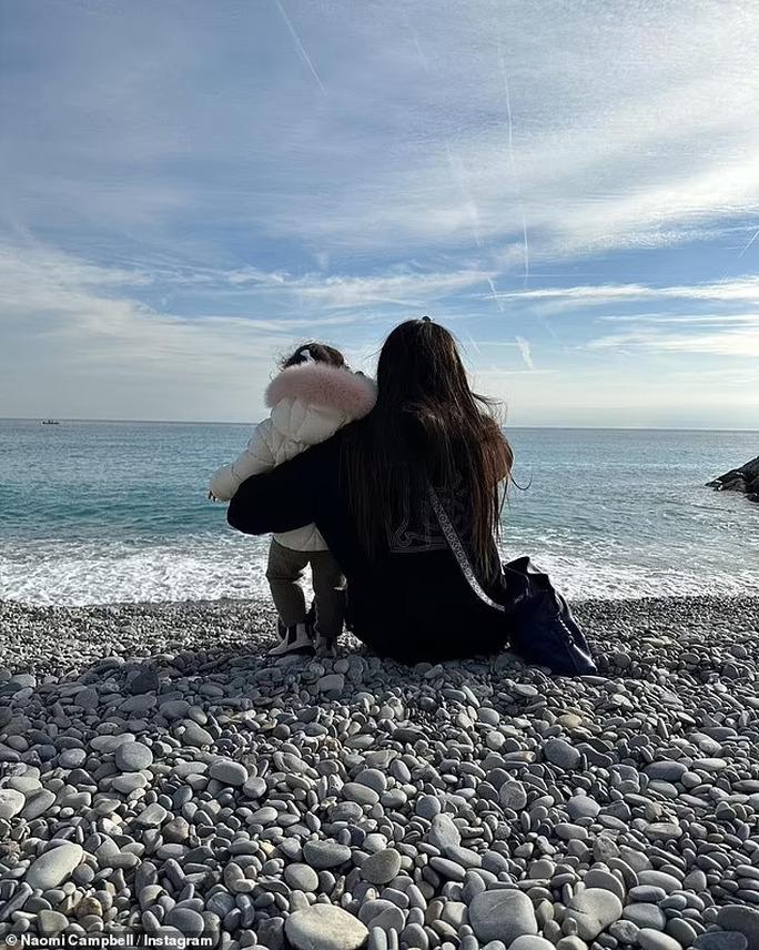 “Báo đen” Naomi Campbell có con thứ hai ở tuổi 53 - Ảnh 5.