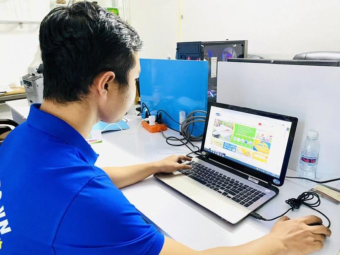 Nông dân bắt nhịp tốt chuyển đổi số - Ảnh 1.