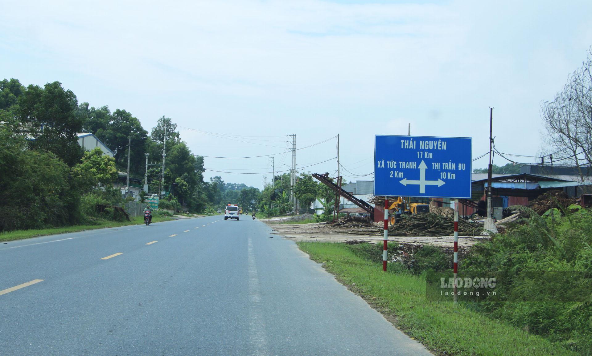 Xử lý lấn chiếm đường bộ, trách nhiệm đầu tiên thuộc chính quyền địa phương