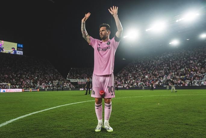 Messi góp dấu giày trong 3 bàn, Inter Miami tiến sâu vào League Cup - Ảnh 2. Messi góp dấu giày trong 3 bàn, Inter Miami tiến sâu vào League Cup - Ảnh 2.