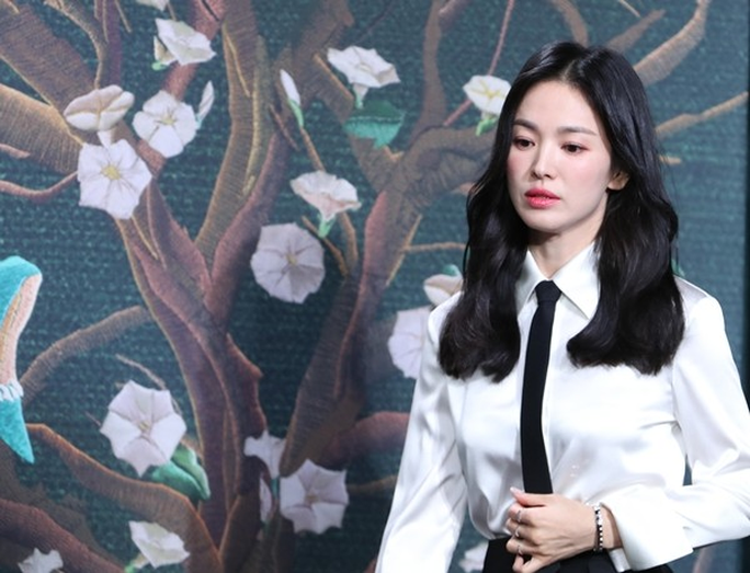 Song Hye-kyo: “Hạnh phúc của mẹ là quan trọng nhất!” - Ảnh 2.