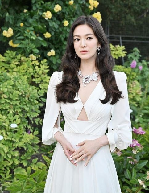 Song Hye-kyo: “Hạnh phúc của mẹ là quan trọng nhất!” - Ảnh 4.